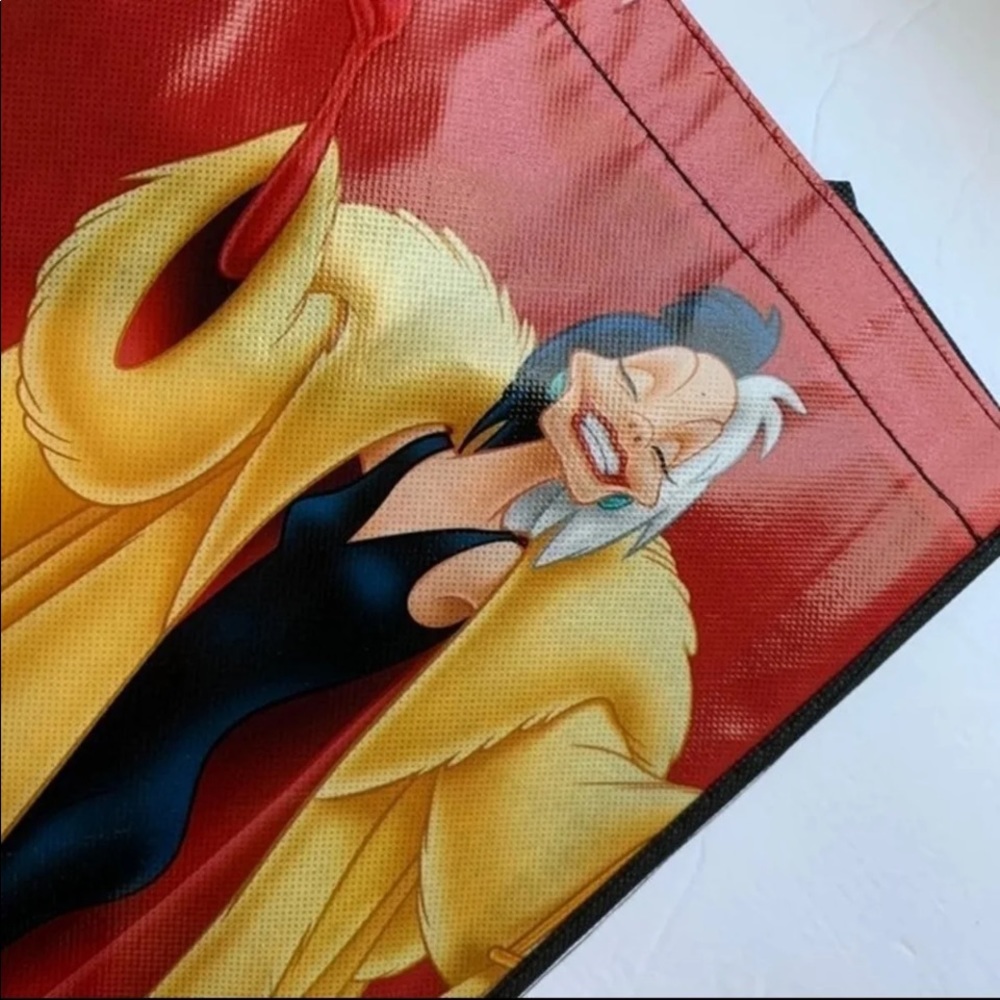 CUTE RARE reusable Tote.. Cruella de Vile Tote Rare